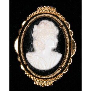 Vintage Gold Framed White Carved Cameo Brooch Pin Pendant
